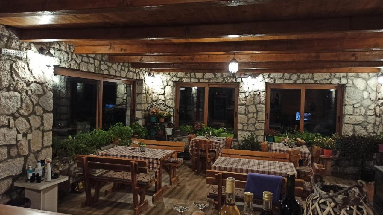 Village House - Novak Rijecani Rijeka Crnojevića Eksteriør billede